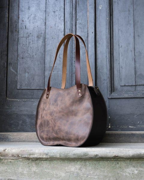 Leather bag Basia color brown